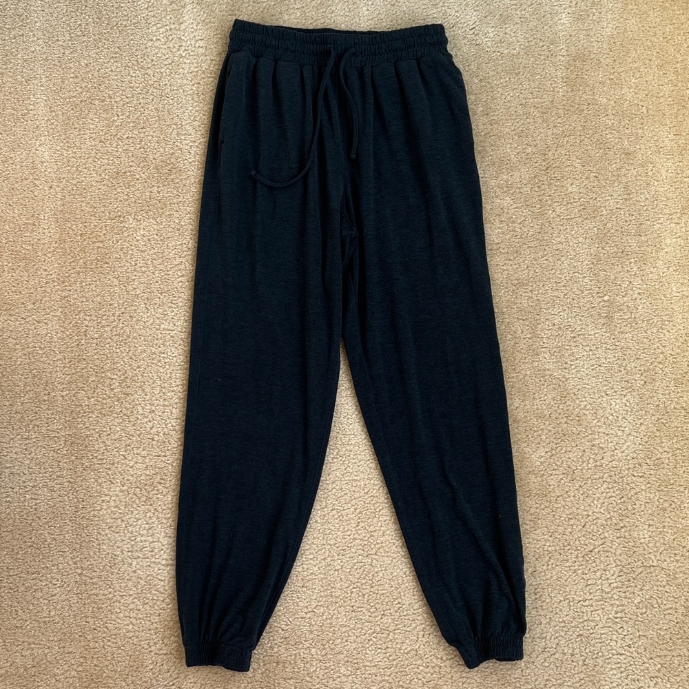 Girlfriend Collective Joggers in Black Women's Small